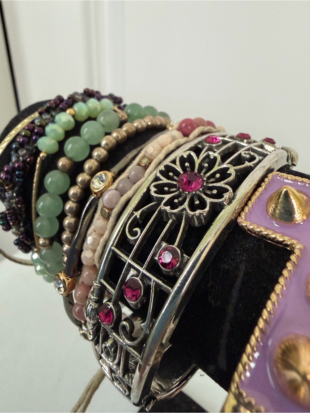 14-Piece Bracelet Lot Assorted Glass Stone Crystal Vintage Modern and more - Picture 6 of 8